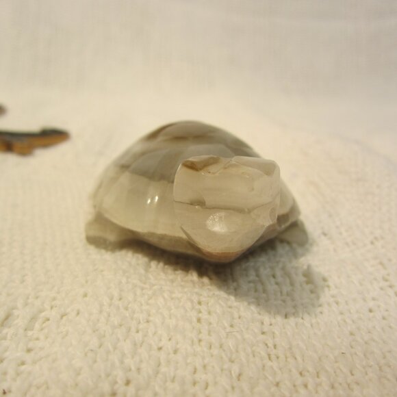VTG STONE TURTLE, HAND CARVED, MIXED COLORS - Picture 5 of 6